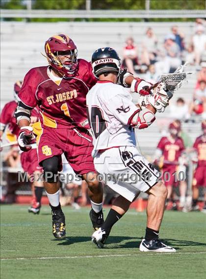 Thumbnail 3 in St. Joseph vs New Canaan  (FCIAC Semifinal) photogallery.