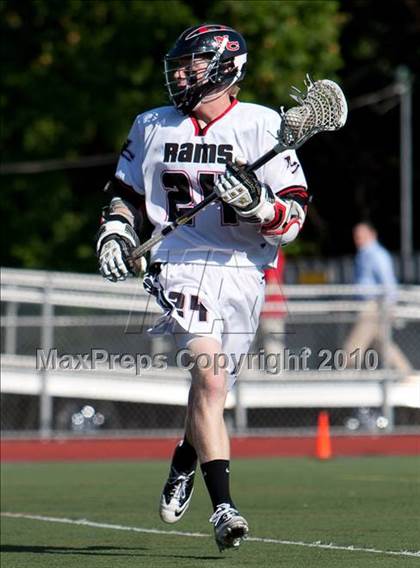 Thumbnail 3 in St. Joseph vs New Canaan  (FCIAC Semifinal) photogallery.