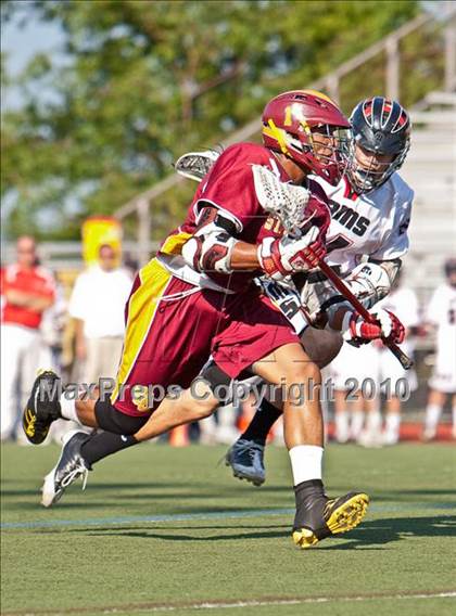 Thumbnail 2 in St. Joseph vs New Canaan  (FCIAC Semifinal) photogallery.
