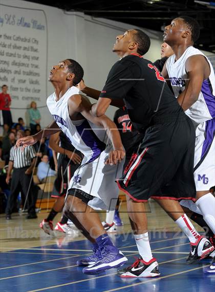 Thumbnail 1 in Westchester vs. Miller Grove (MaxPreps Holiday Classic) photogallery.