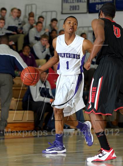 Thumbnail 3 in Westchester vs. Miller Grove (MaxPreps Holiday Classic) photogallery.