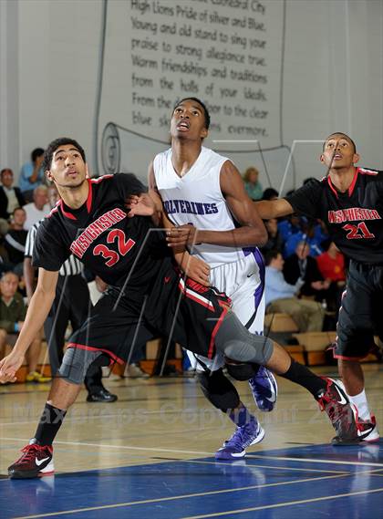 Thumbnail 3 in Westchester vs. Miller Grove (MaxPreps Holiday Classic) photogallery.