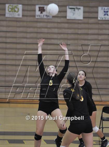 Thumbnail 2 in Gilbert vs Mountain Pointe (Gilbert Invitational) photogallery.