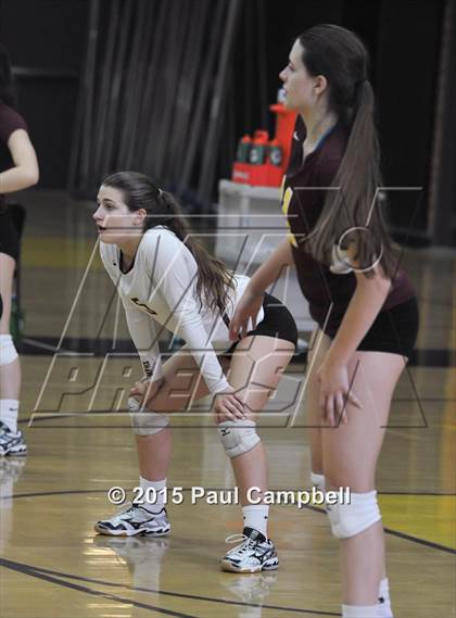 Thumbnail 1 in Gilbert vs Mountain Pointe (Gilbert Invitational) photogallery.