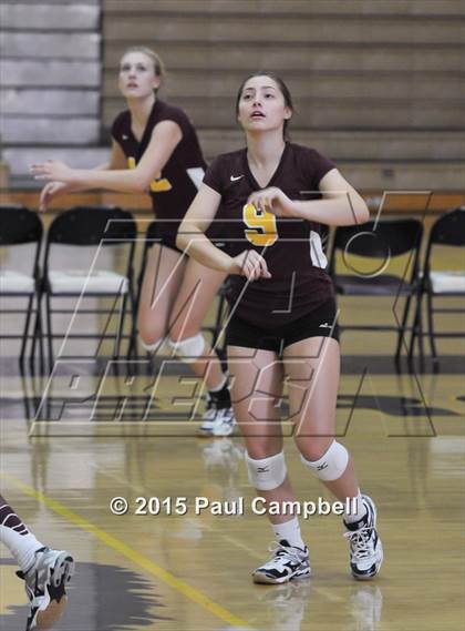 Thumbnail 3 in Gilbert vs Mountain Pointe (Gilbert Invitational) photogallery.