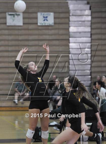 Thumbnail 3 in Gilbert vs Mountain Pointe (Gilbert Invitational) photogallery.