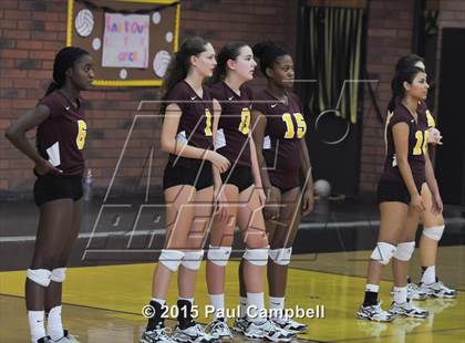 Thumbnail 2 in Gilbert vs Mountain Pointe (Gilbert Invitational) photogallery.