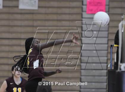 Thumbnail 1 in Gilbert vs Mountain Pointe (Gilbert Invitational) photogallery.