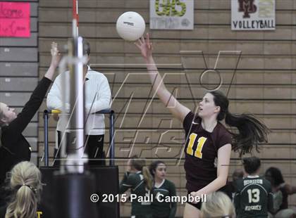Thumbnail 3 in Gilbert vs Mountain Pointe (Gilbert Invitational) photogallery.