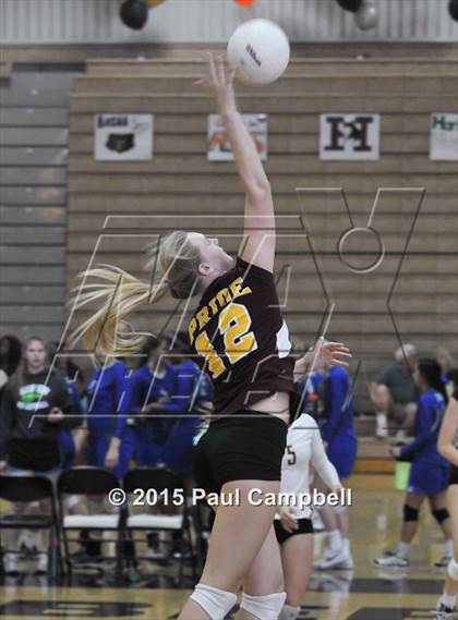 Thumbnail 2 in Gilbert vs Mountain Pointe (Gilbert Invitational) photogallery.