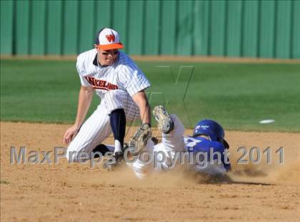 Thumbnail 3 in Corsicana vs Wakeland (James Taylor Classic) photogallery.