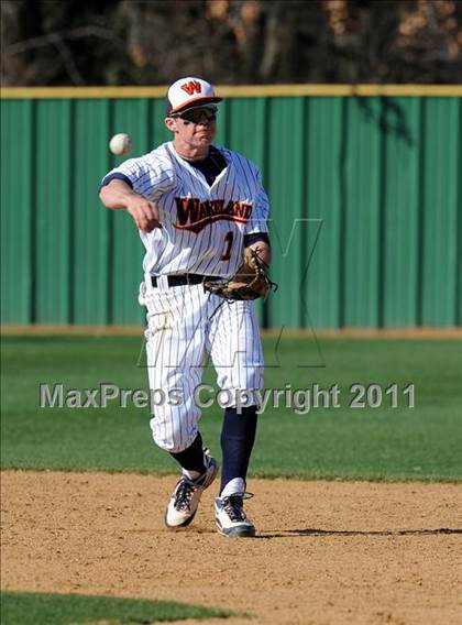 Thumbnail 3 in Corsicana vs Wakeland (James Taylor Classic) photogallery.
