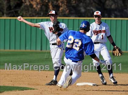 Thumbnail 3 in Corsicana vs Wakeland (James Taylor Classic) photogallery.