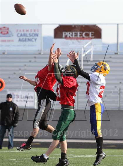 Thumbnail 1 in East vs. West (Dist. 3 High Schools Shrine All Star Game) photogallery.