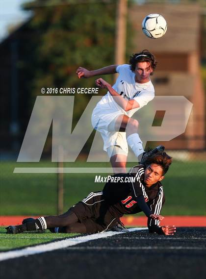 Thumbnail 3 in Honeoye Falls-Lima vs. Wilson Magnet (Section 5 Class A2 Final) photogallery.