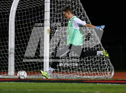 Thumbnail 2 in Honeoye Falls-Lima vs. Wilson Magnet (Section 5 Class A2 Final) photogallery.