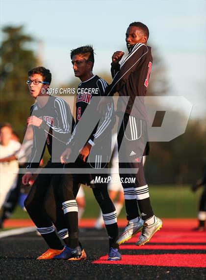 Thumbnail 1 in Honeoye Falls-Lima vs. Wilson Magnet (Section 5 Class A2 Final) photogallery.