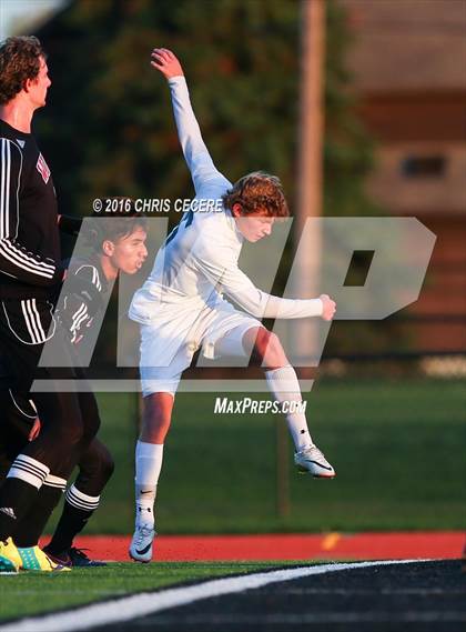 Thumbnail 3 in Honeoye Falls-Lima vs. Wilson Magnet (Section 5 Class A2 Final) photogallery.