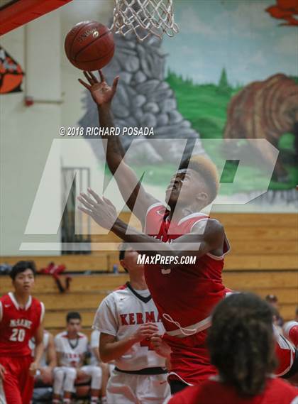 Thumbnail 3 in Kerman vs. McLane photogallery.