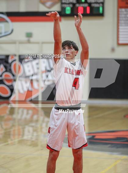 Thumbnail 3 in Kerman vs. McLane photogallery.
