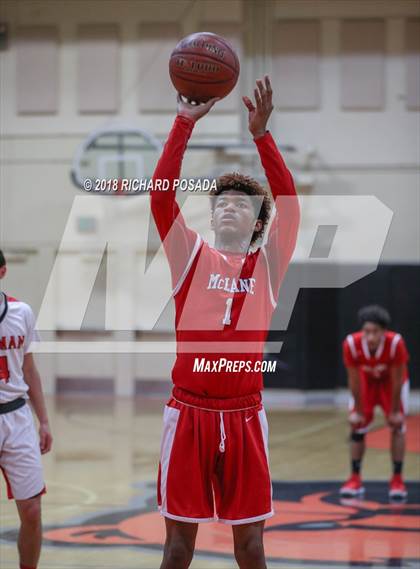 Thumbnail 3 in Kerman vs. McLane photogallery.