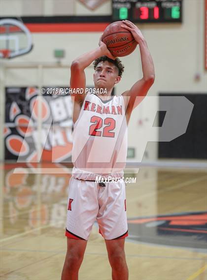 Thumbnail 2 in Kerman vs. McLane photogallery.