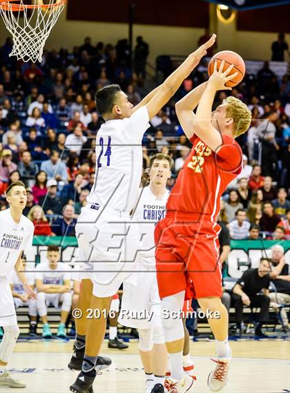 Thumbnail 2 in Foothills Christian vs. Cathedral Catholic (CIF SDS Open Dvision Final) photogallery.