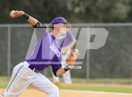 Thumbnail 3 in Weeki Wachee vs Hernando (Bay Area Baseball Fall Ball Classic) photogallery.