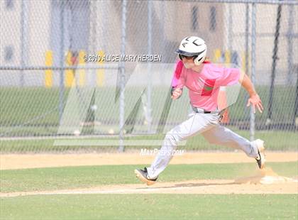 Thumbnail 3 in Weeki Wachee vs Hernando (Bay Area Baseball Fall Ball Classic) photogallery.