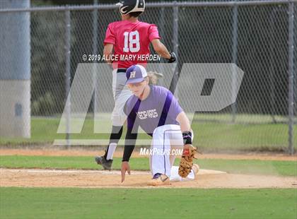 Thumbnail 3 in Weeki Wachee vs Hernando (Bay Area Baseball Fall Ball Classic) photogallery.