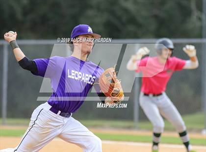 Thumbnail 2 in Weeki Wachee vs Hernando (Bay Area Baseball Fall Ball Classic) photogallery.