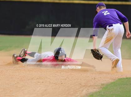 Thumbnail 1 in Weeki Wachee vs Hernando (Bay Area Baseball Fall Ball Classic) photogallery.