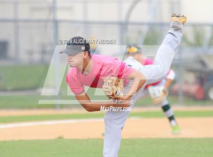 Thumbnail 1 in Weeki Wachee vs Hernando (Bay Area Baseball Fall Ball Classic) photogallery.