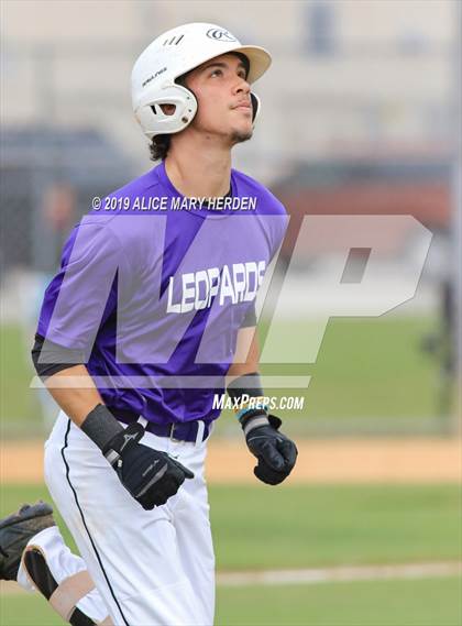 Thumbnail 1 in Weeki Wachee vs Hernando (Bay Area Baseball Fall Ball Classic) photogallery.