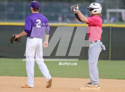 Thumbnail 1 in Weeki Wachee vs Hernando (Bay Area Baseball Fall Ball Classic) photogallery.