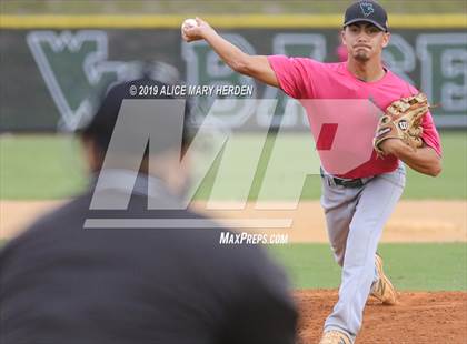Thumbnail 1 in Weeki Wachee vs Hernando (Bay Area Baseball Fall Ball Classic) photogallery.