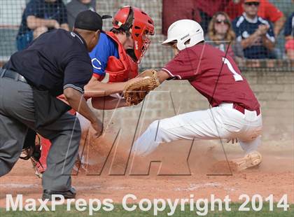 Thumbnail 1 in Caldwell Parish vs. White  (LHSAA 3A Bi-District Playoff) photogallery.