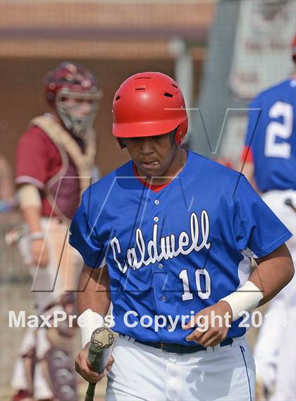 Thumbnail 1 in Caldwell Parish vs. White  (LHSAA 3A Bi-District Playoff) photogallery.