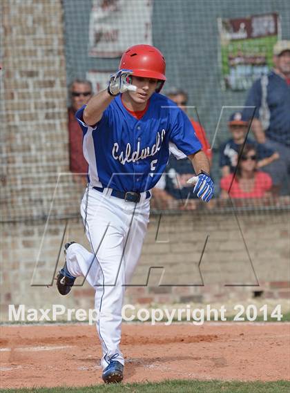 Thumbnail 1 in Caldwell Parish vs. White  (LHSAA 3A Bi-District Playoff) photogallery.