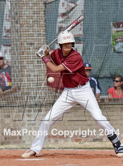 Thumbnail 2 in Caldwell Parish vs. White  (LHSAA 3A Bi-District Playoff) photogallery.