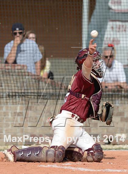 Thumbnail 3 in Caldwell Parish vs. White  (LHSAA 3A Bi-District Playoff) photogallery.