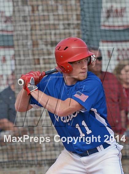 Thumbnail 2 in Caldwell Parish vs. White  (LHSAA 3A Bi-District Playoff) photogallery.
