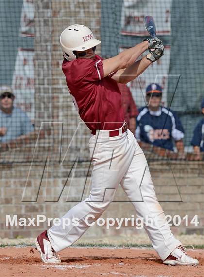 Thumbnail 3 in Caldwell Parish vs. White  (LHSAA 3A Bi-District Playoff) photogallery.