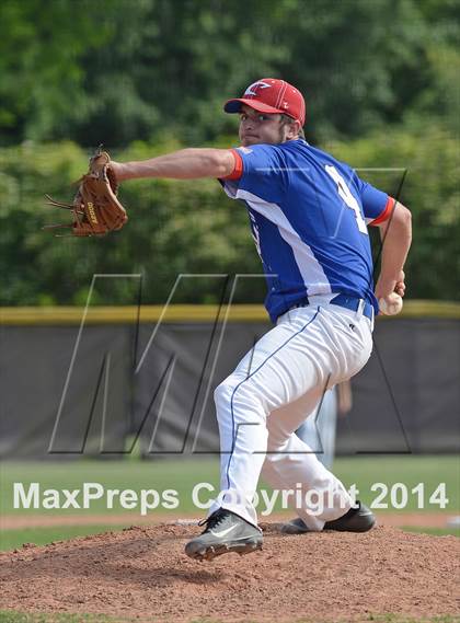 Thumbnail 3 in Caldwell Parish vs. White  (LHSAA 3A Bi-District Playoff) photogallery.