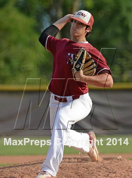 Thumbnail 3 in Caldwell Parish vs. White  (LHSAA 3A Bi-District Playoff) photogallery.