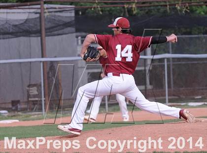 Thumbnail 2 in Caldwell Parish vs. White  (LHSAA 3A Bi-District Playoff) photogallery.