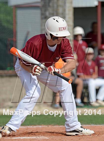 Thumbnail 1 in Caldwell Parish vs. White  (LHSAA 3A Bi-District Playoff) photogallery.