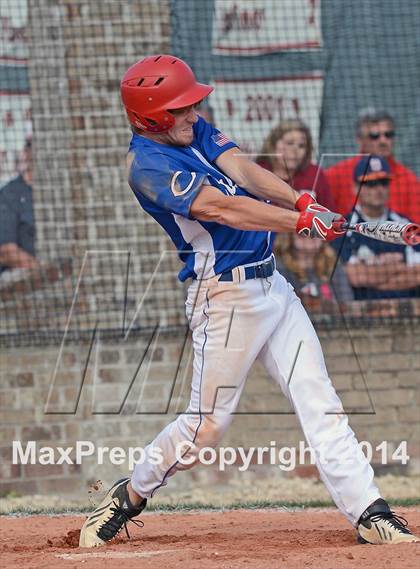 Thumbnail 3 in Caldwell Parish vs. White  (LHSAA 3A Bi-District Playoff) photogallery.