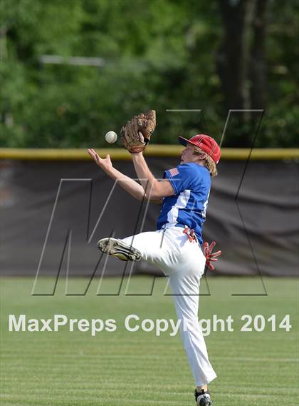 Thumbnail 1 in Caldwell Parish vs. White  (LHSAA 3A Bi-District Playoff) photogallery.