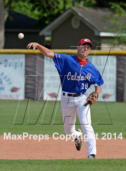 Thumbnail 1 in Caldwell Parish vs. White  (LHSAA 3A Bi-District Playoff) photogallery.